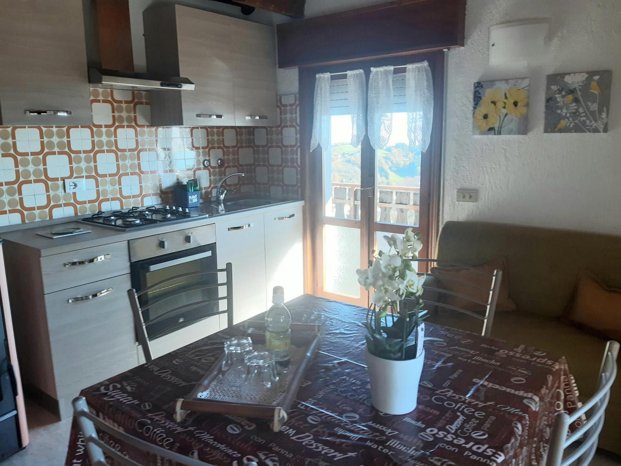 Mansarda Accogliente A Lusiana Apartment Luaran gambar